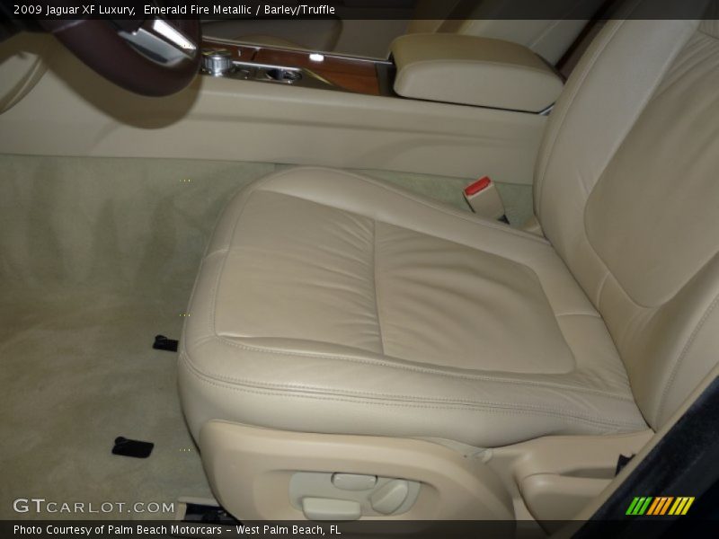 Emerald Fire Metallic / Barley/Truffle 2009 Jaguar XF Luxury