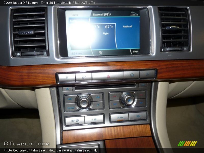 Emerald Fire Metallic / Barley/Truffle 2009 Jaguar XF Luxury