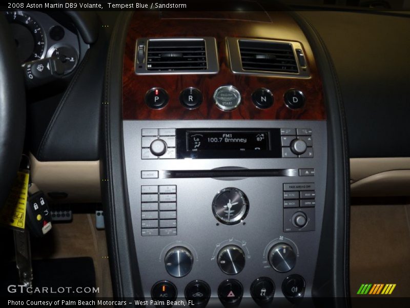 Controls of 2008 DB9 Volante