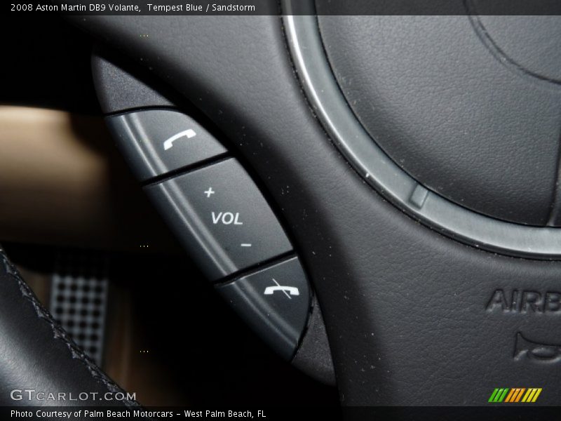 Controls of 2008 DB9 Volante