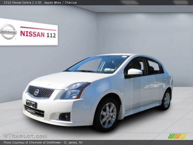 Aspen White / Charcoal 2010 Nissan Sentra 2.0 SR