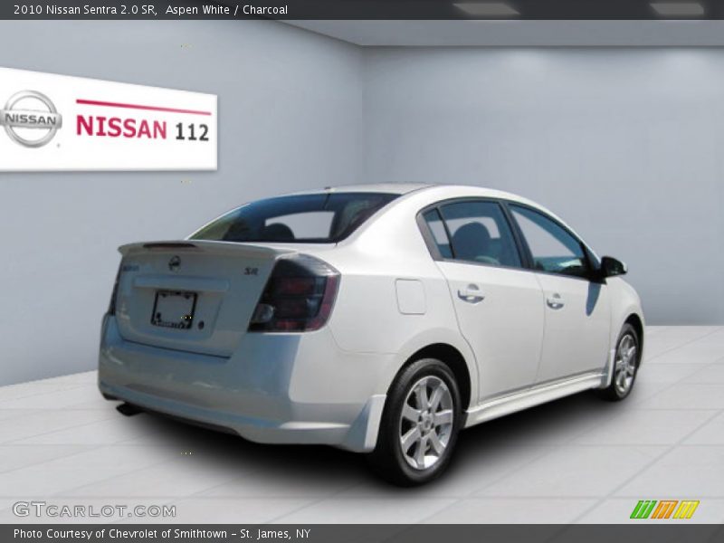 Aspen White / Charcoal 2010 Nissan Sentra 2.0 SR