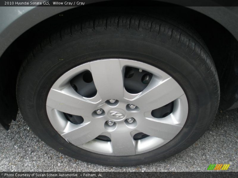 Willow Gray / Gray 2010 Hyundai Sonata GLS