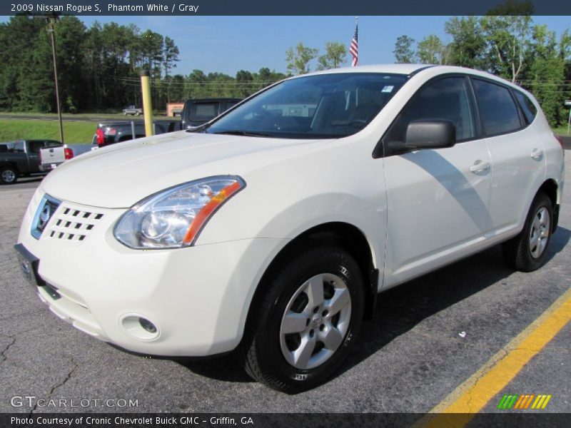Phantom White / Gray 2009 Nissan Rogue S