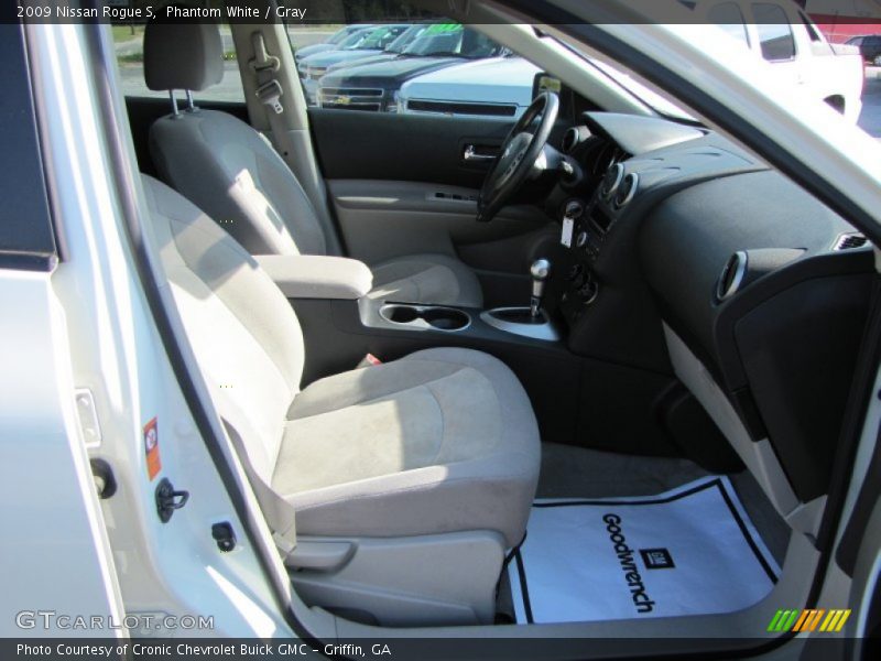 Phantom White / Gray 2009 Nissan Rogue S