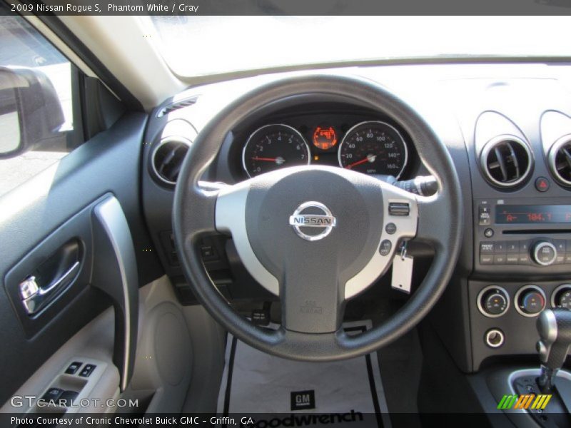 Phantom White / Gray 2009 Nissan Rogue S