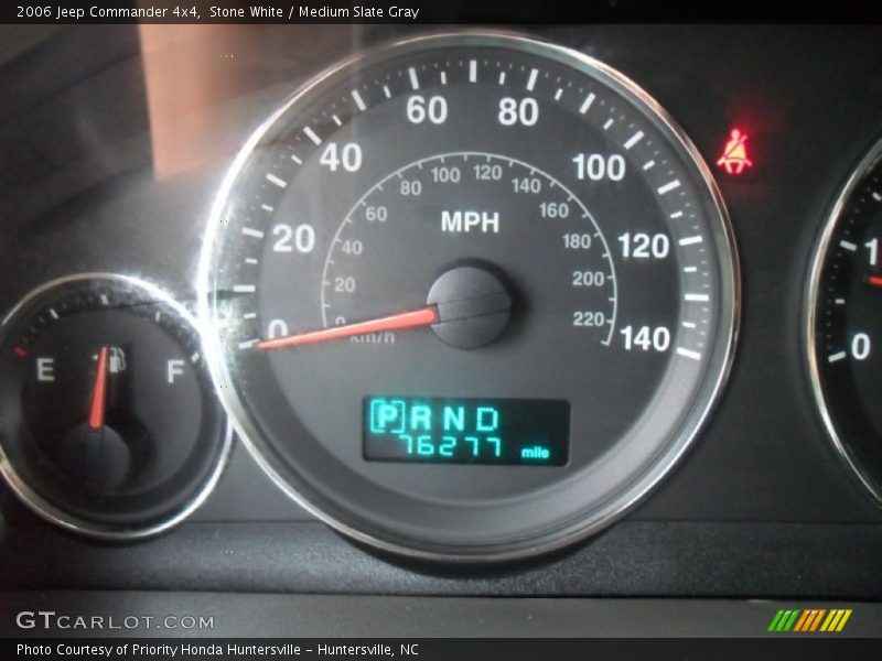 Stone White / Medium Slate Gray 2006 Jeep Commander 4x4