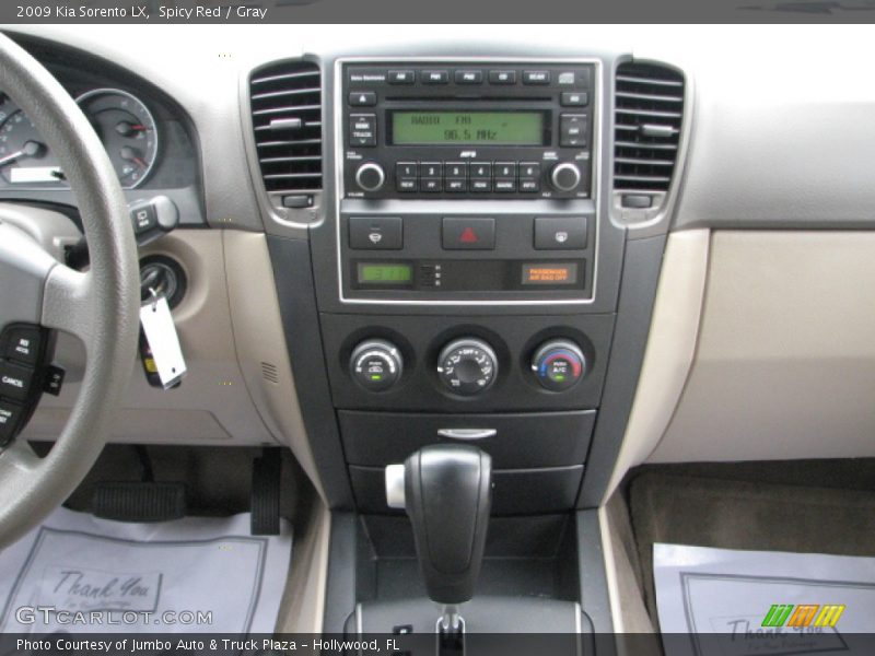 Spicy Red / Gray 2009 Kia Sorento LX
