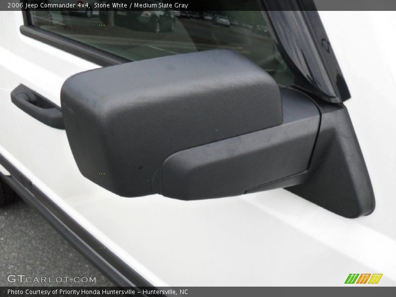 Stone White / Medium Slate Gray 2006 Jeep Commander 4x4
