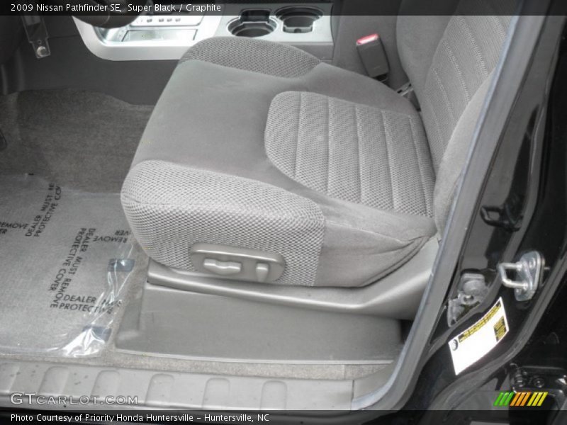 Super Black / Graphite 2009 Nissan Pathfinder SE