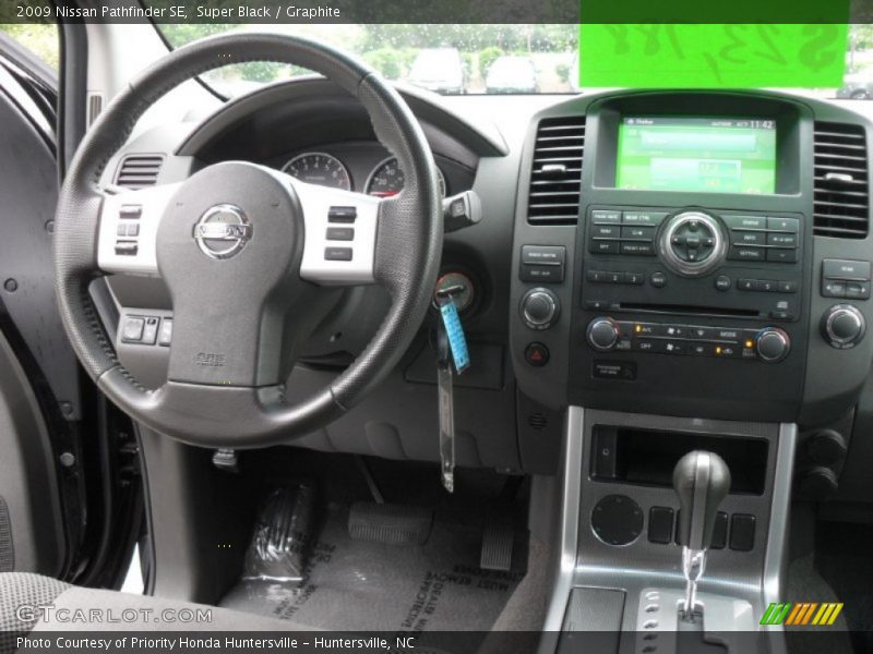 Super Black / Graphite 2009 Nissan Pathfinder SE