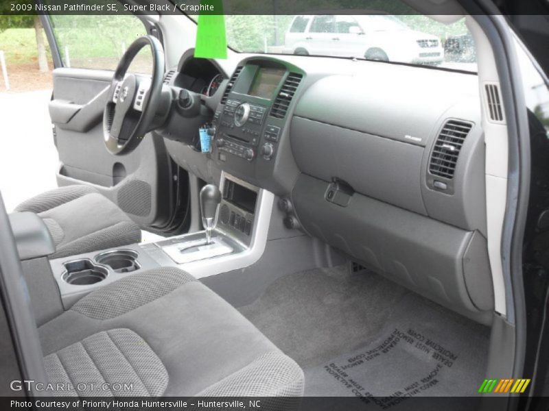 Super Black / Graphite 2009 Nissan Pathfinder SE