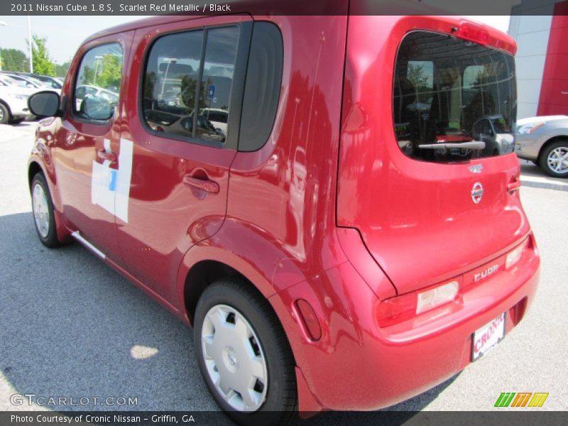 Scarlet Red Metallic / Black 2011 Nissan Cube 1.8 S