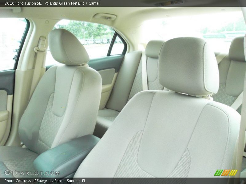 Atlantis Green Metallic / Camel 2010 Ford Fusion SE