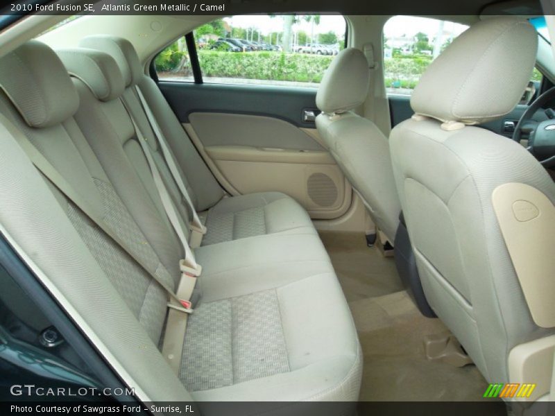 Atlantis Green Metallic / Camel 2010 Ford Fusion SE