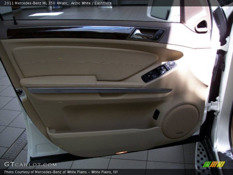 Arctic White / Cashmere 2011 Mercedes-Benz ML 350 4Matic