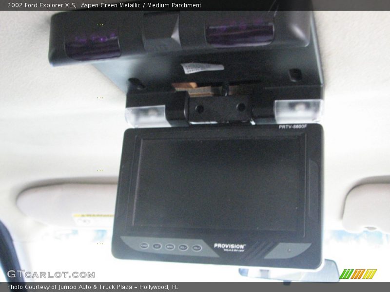Aspen Green Metallic / Medium Parchment 2002 Ford Explorer XLS
