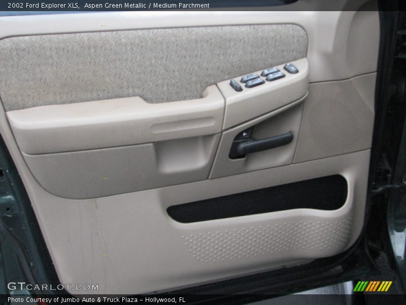 Aspen Green Metallic / Medium Parchment 2002 Ford Explorer XLS