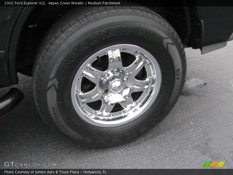 Aspen Green Metallic / Medium Parchment 2002 Ford Explorer XLS
