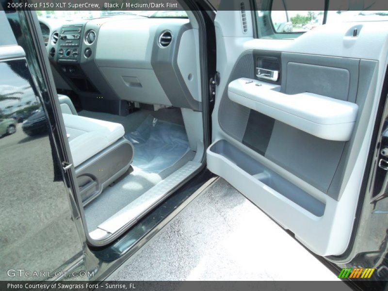 Black / Medium/Dark Flint 2006 Ford F150 XLT SuperCrew