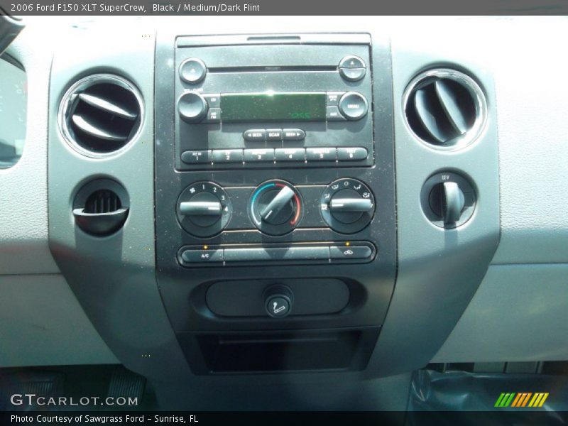 Black / Medium/Dark Flint 2006 Ford F150 XLT SuperCrew