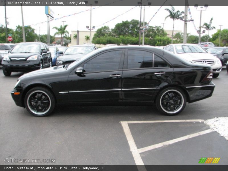 Black / Ash 2002 Mercedes-Benz C 320 Sedan