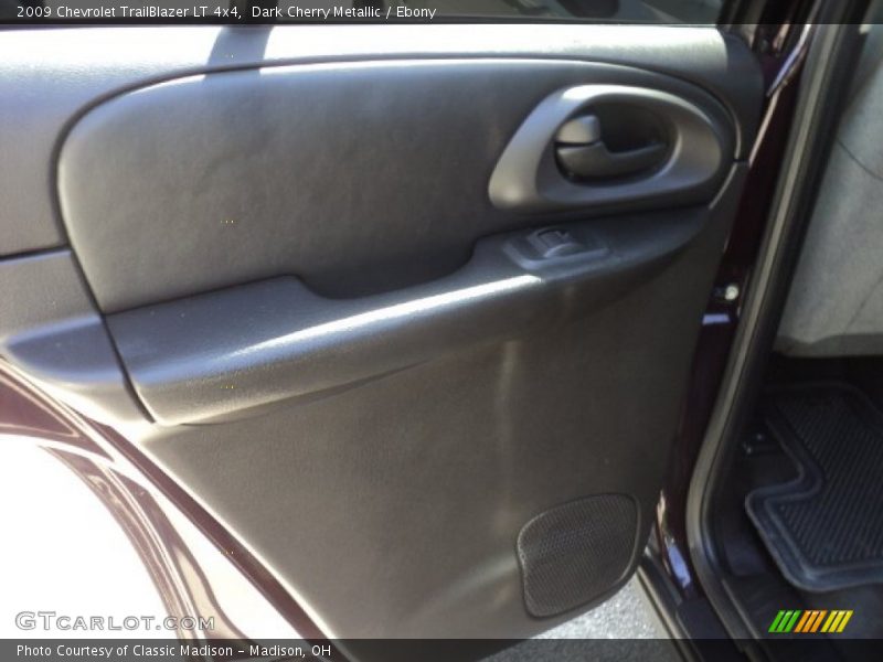 Dark Cherry Metallic / Ebony 2009 Chevrolet TrailBlazer LT 4x4