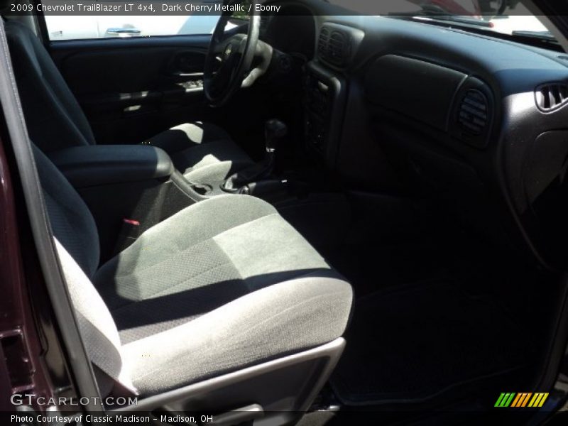 Dark Cherry Metallic / Ebony 2009 Chevrolet TrailBlazer LT 4x4