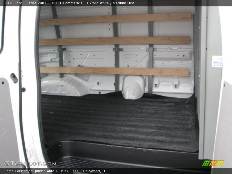 Oxford White / Medium Flint 2010 Ford E Series Van E250 XLT Commericial