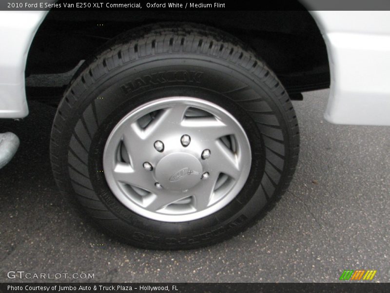 Oxford White / Medium Flint 2010 Ford E Series Van E250 XLT Commericial