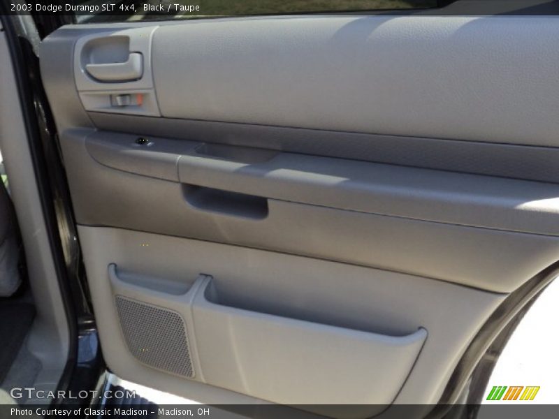 Black / Taupe 2003 Dodge Durango SLT 4x4