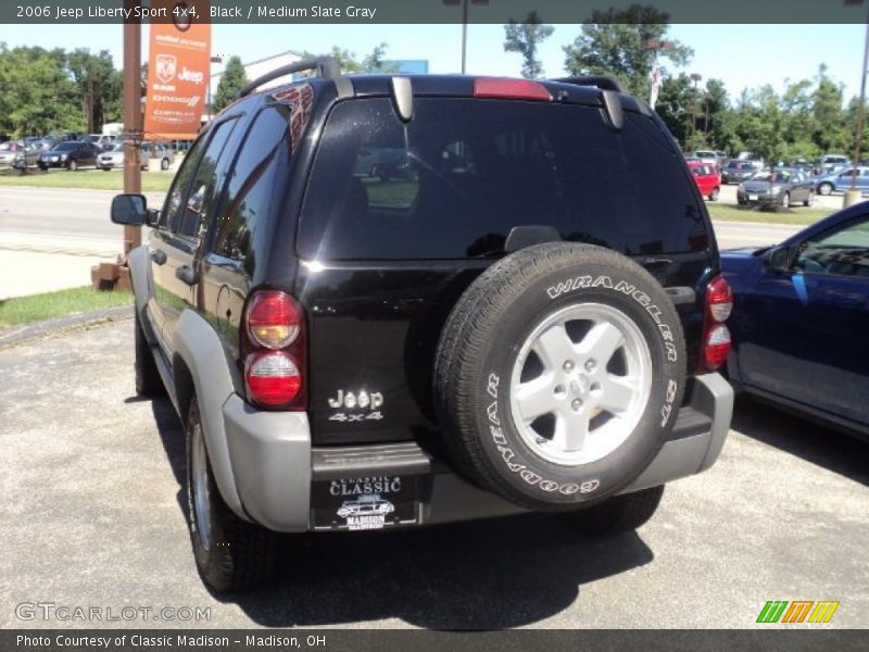 Black / Medium Slate Gray 2006 Jeep Liberty Sport 4x4