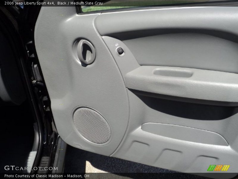 Black / Medium Slate Gray 2006 Jeep Liberty Sport 4x4