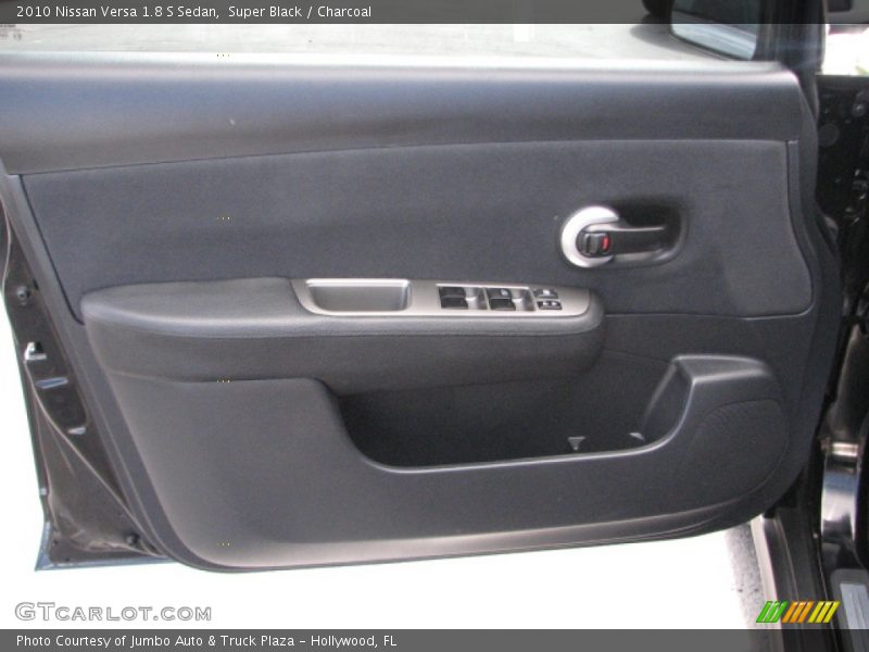 Super Black / Charcoal 2010 Nissan Versa 1.8 S Sedan