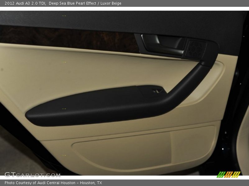 Deep Sea Blue Pearl Effect / Luxor Beige 2012 Audi A3 2.0 TDI