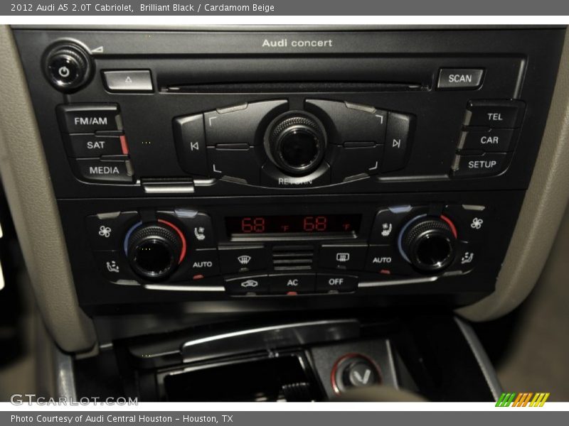 Controls of 2012 A5 2.0T Cabriolet