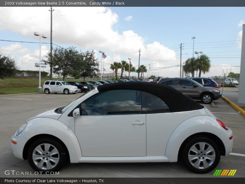 Candy White / Black 2009 Volkswagen New Beetle 2.5 Convertible