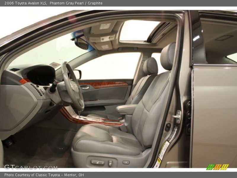 Phantom Gray Pearl / Graphite 2006 Toyota Avalon XLS