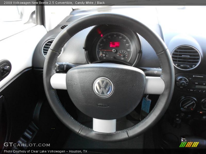 Candy White / Black 2009 Volkswagen New Beetle 2.5 Convertible