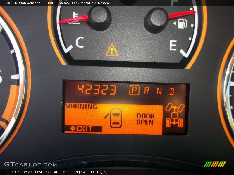 Galaxy Black Metallic / Almond 2009 Nissan Armada LE 4WD
