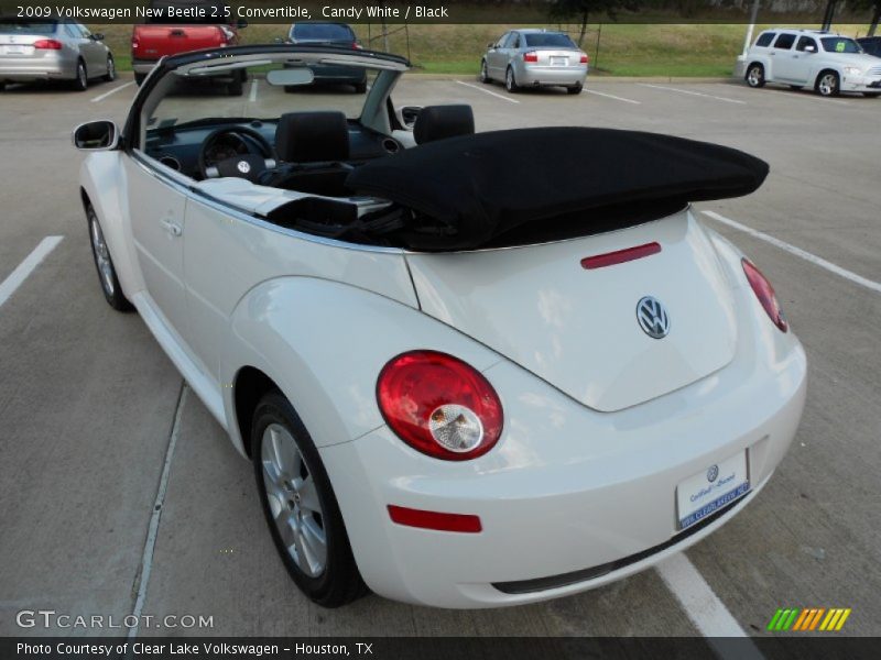Candy White / Black 2009 Volkswagen New Beetle 2.5 Convertible