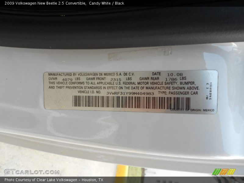 Candy White / Black 2009 Volkswagen New Beetle 2.5 Convertible