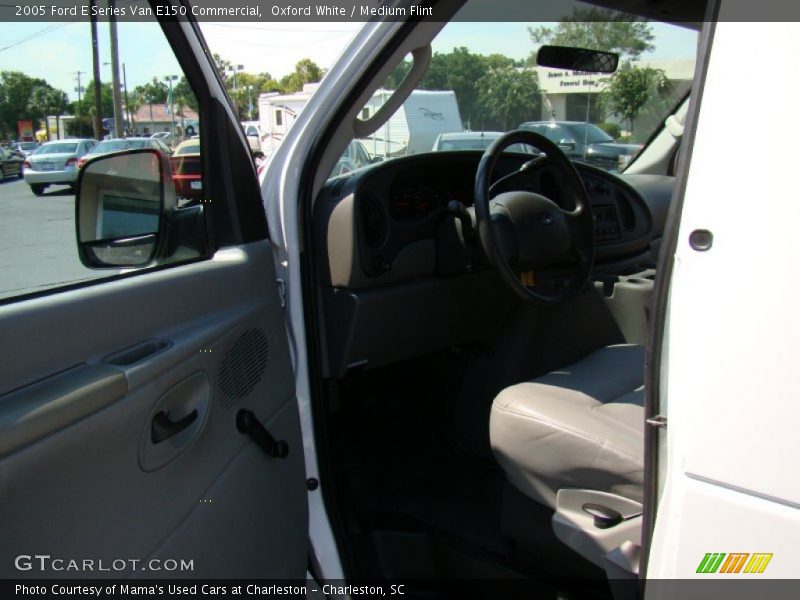 Oxford White / Medium Flint 2005 Ford E Series Van E150 Commercial