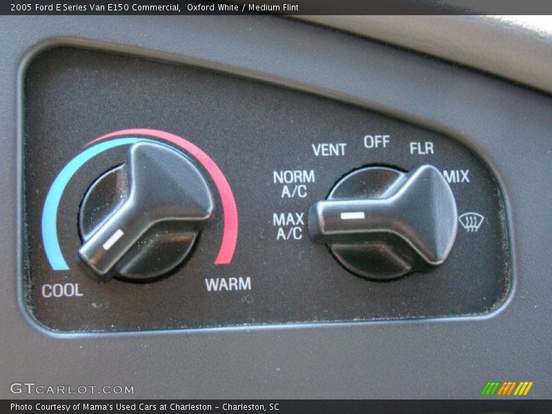 Oxford White / Medium Flint 2005 Ford E Series Van E150 Commercial