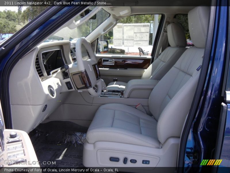  2011 Navigator 4x2 Stone Interior