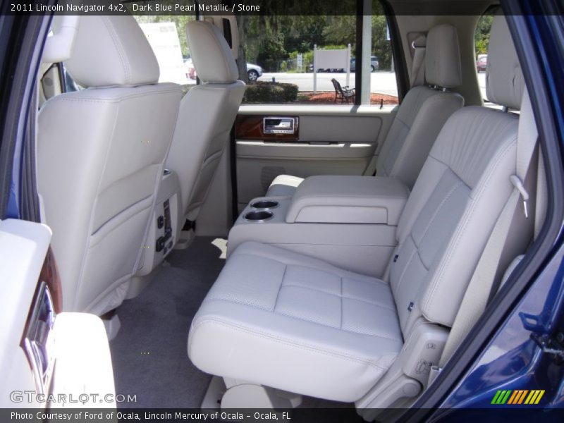  2011 Navigator 4x2 Stone Interior