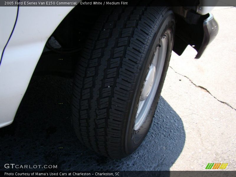 Oxford White / Medium Flint 2005 Ford E Series Van E150 Commercial