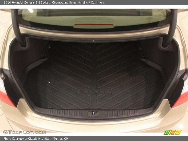  2010 Genesis 3.8 Sedan Trunk