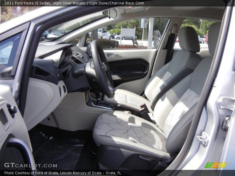 Ingot Silver Metallic / Light Stone/Charcoal Black Cloth 2011 Ford Fiesta SE Sedan