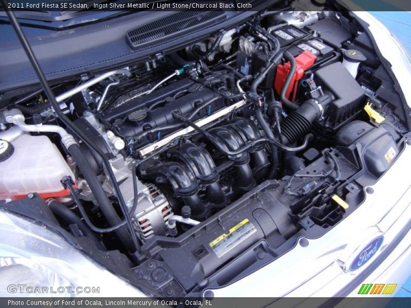 Ingot Silver Metallic / Light Stone/Charcoal Black Cloth 2011 Ford Fiesta SE Sedan